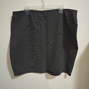 Sears Plus Size 3X Black and White stripped mini skirt